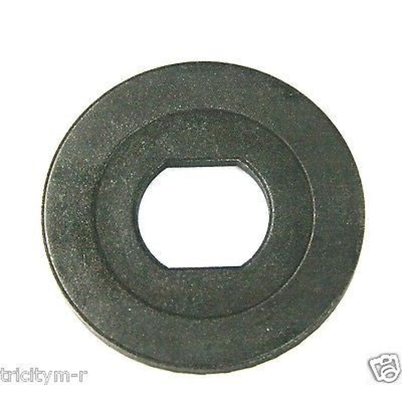 913208  Porter Cable  423MAG & 424MAG Saw Blade Clamp Washer ,  Outer